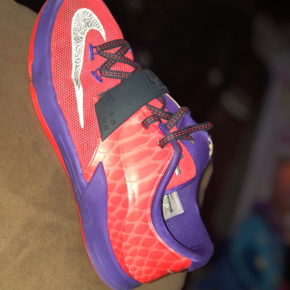 Kids sneakers